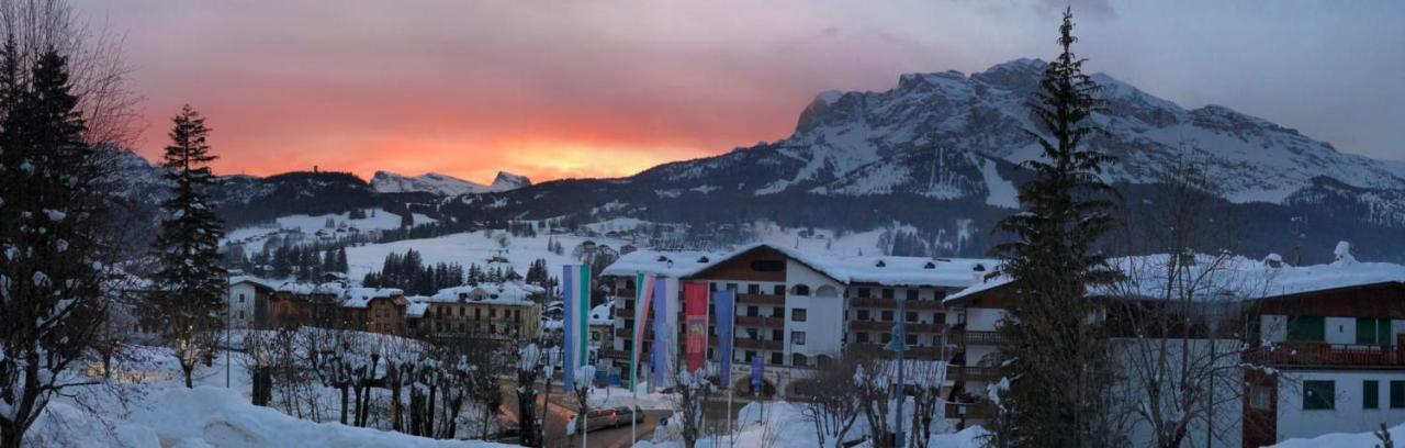 Luxury Panoramic 3Br Apt 2Min To Centre 5Min To Lifts Cortina dʼAmpezzo Exterior foto